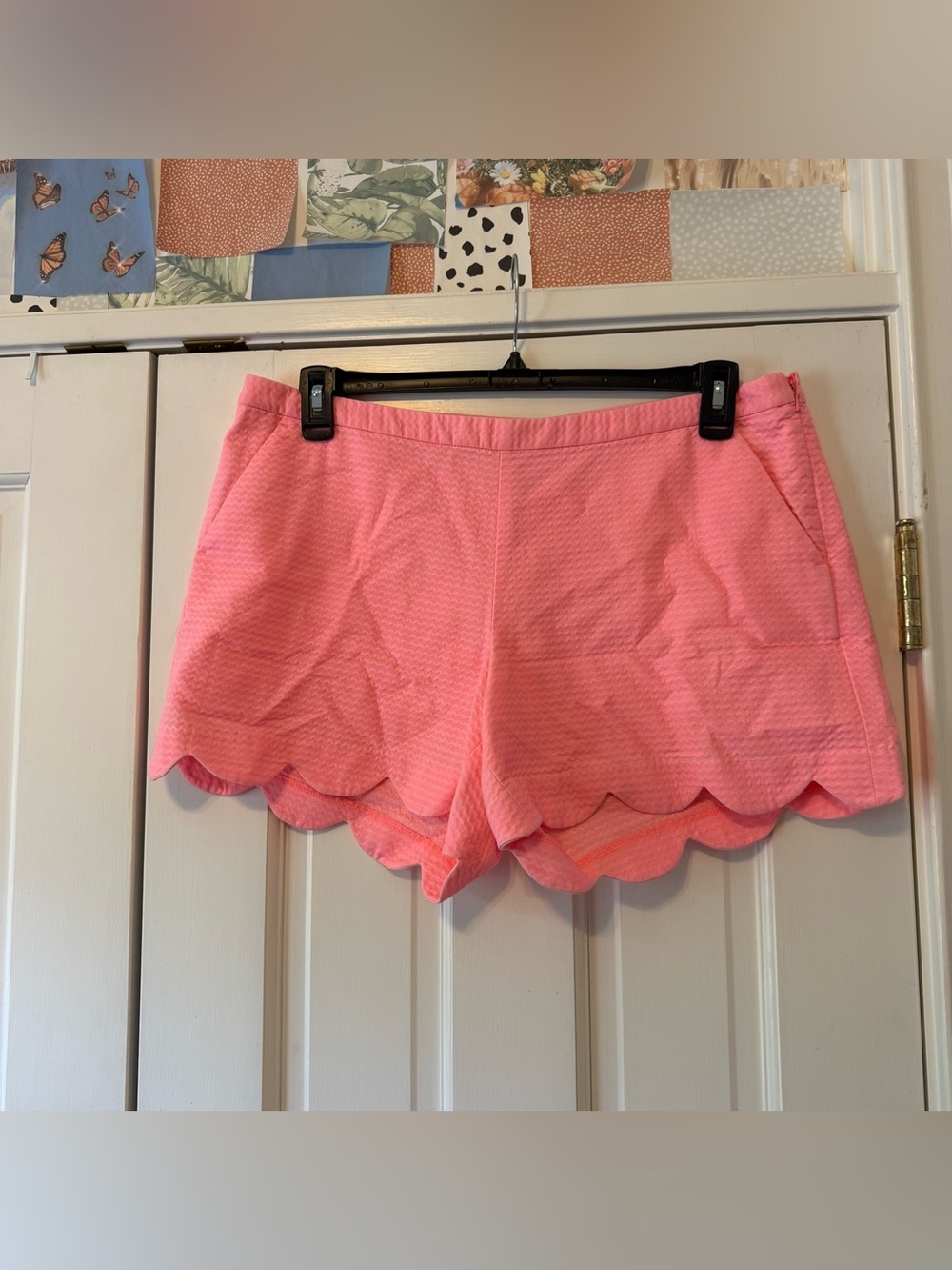 Lilly Pulitzer Bright Pink Magnolia Scalloped Hem Shorts in Guava Melon Sz 14